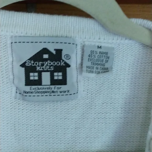 Storybook Knits Summer Shells Cardigan Plus EARRINGS - Picture 4 of 9